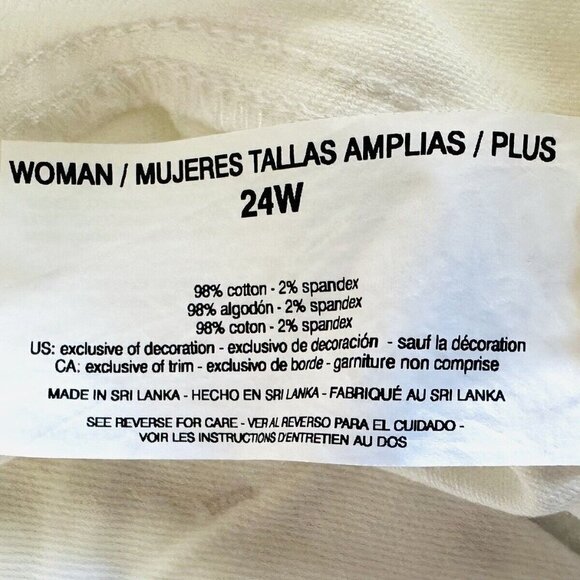 NWT GLORIA VANDERBILT Women Classic Rise White Denim Amanda Shorts Plus Size 22W - Picture 5 of 6